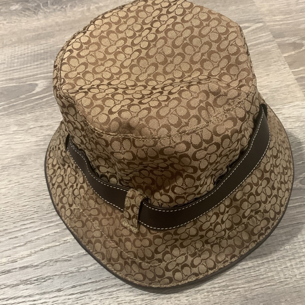Authentic Coach Bucket Hat - Picture 2 of 4